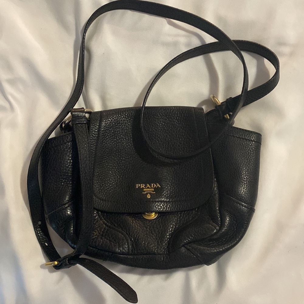 💯 Prada Black Leather Handbag - Picture 6 of 16